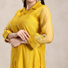 La Radi party wear cotton muslin co‑ord set with handwork close‑up