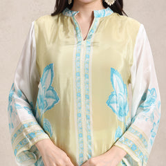 La Radi travel friendly crepe co‑ord set with premium digital print close‑up